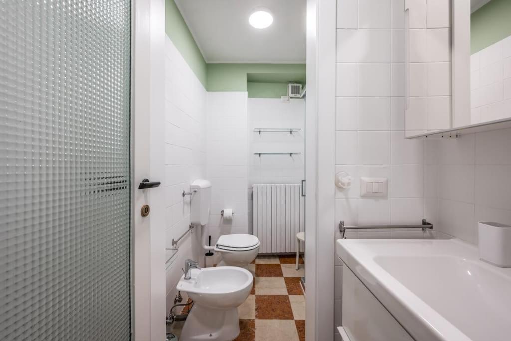 Casa Camilla - Arty Suite Nel Centro Storico Parma Ngoại thất bức ảnh