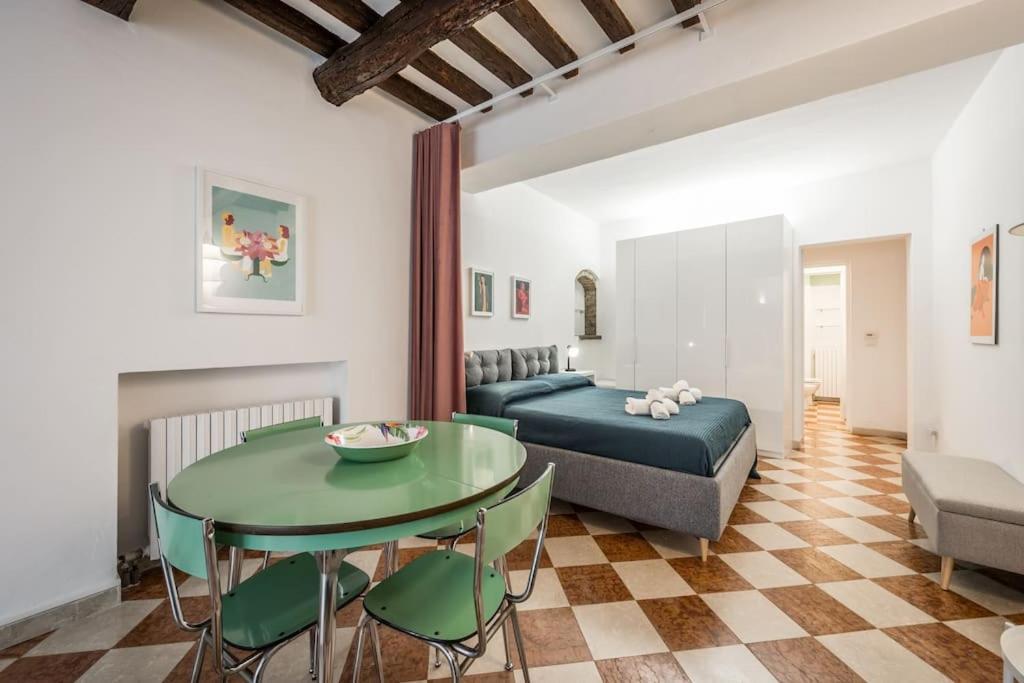 Casa Camilla - Arty Suite Nel Centro Storico Parma Ngoại thất bức ảnh